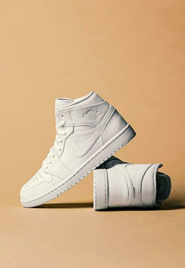 Air Jordan 1 Mid sneakers 4